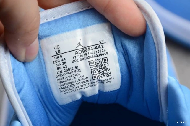 Reps TBK AO9944-441 UNC Jordan Air 1 Low (W) 0810